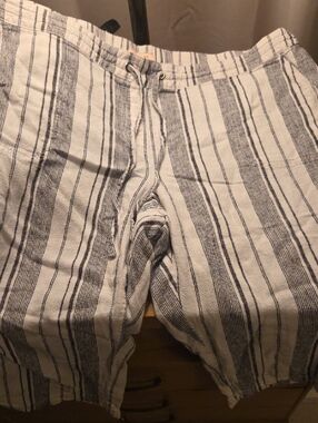 Linen drawstring capris